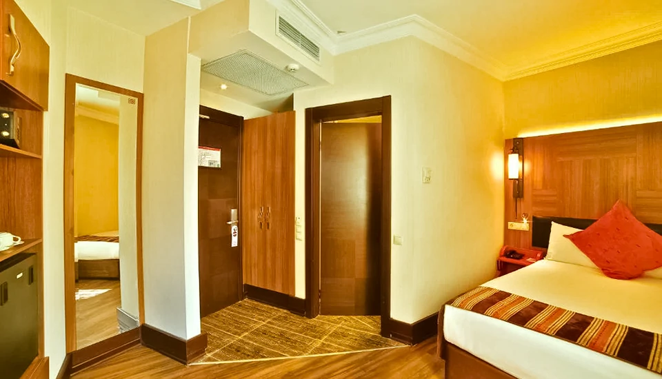 هتل کوناک استانبول